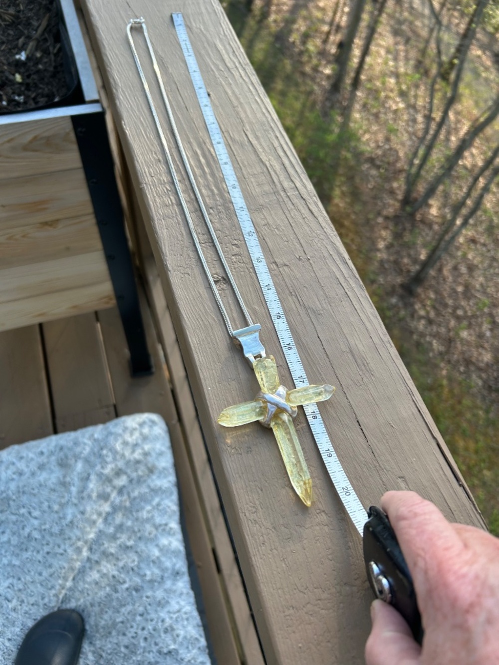 Denaive 4 inch resin cross pendant - Picture 7 of 11